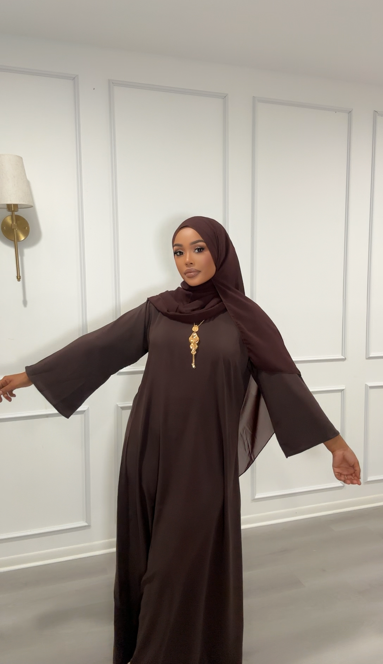 Closed One-Piece Abaya- Brown