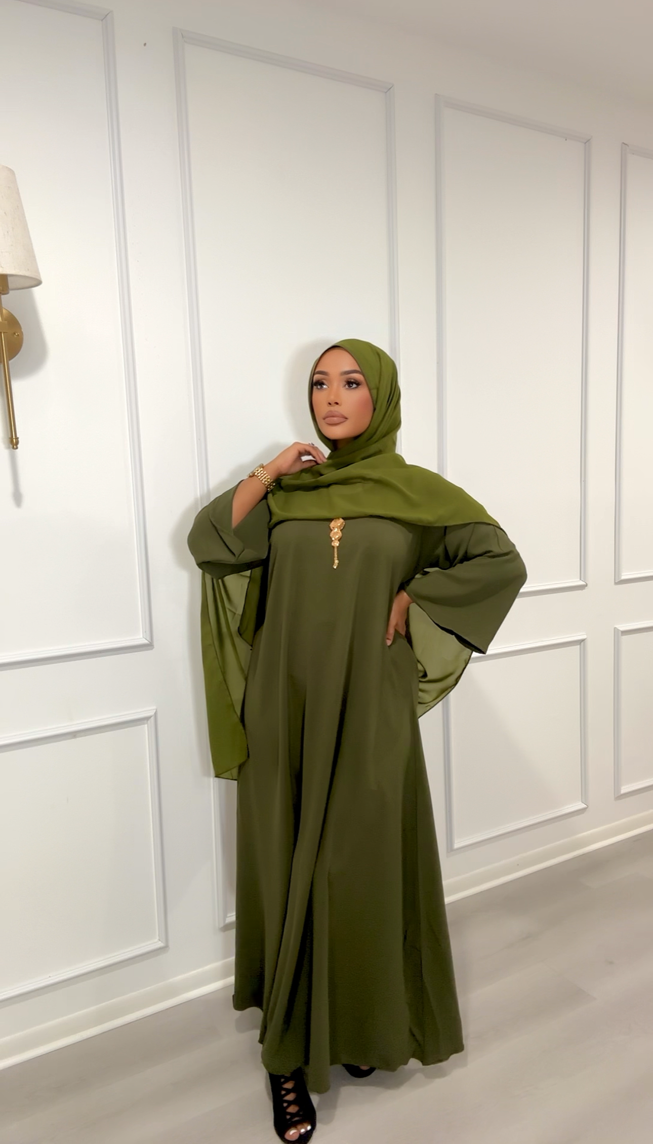 Closed Abaya - Green